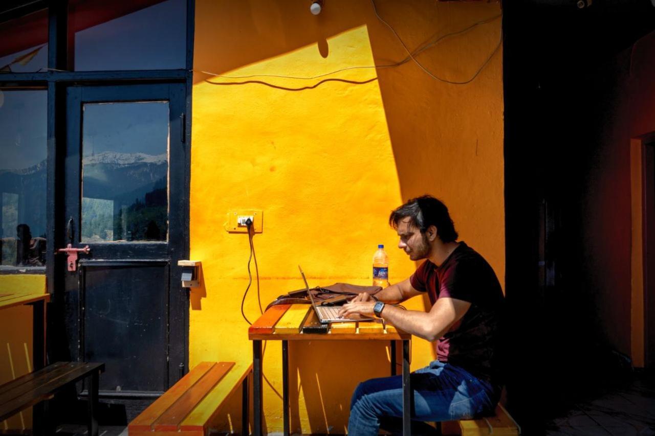 Hostel La Vaca India Manali Zewnętrze zdjęcie
