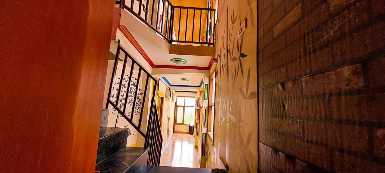 Hostel La Vaca India Manali Zewnętrze zdjęcie