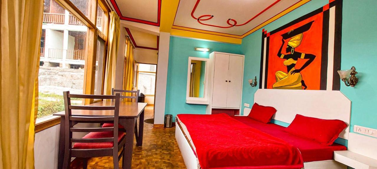 Hostel La Vaca India Manali Zewnętrze zdjęcie