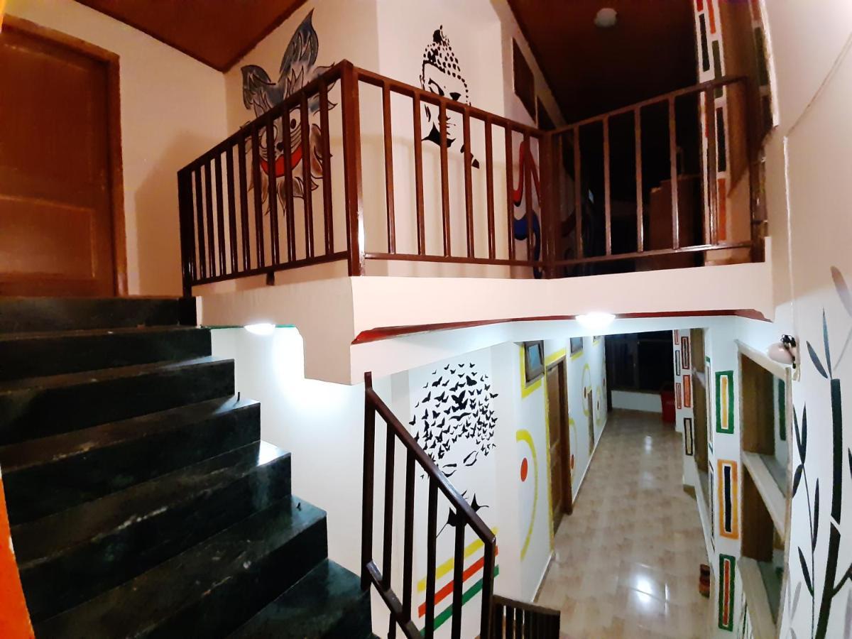Hostel La Vaca India Manali Zewnętrze zdjęcie
